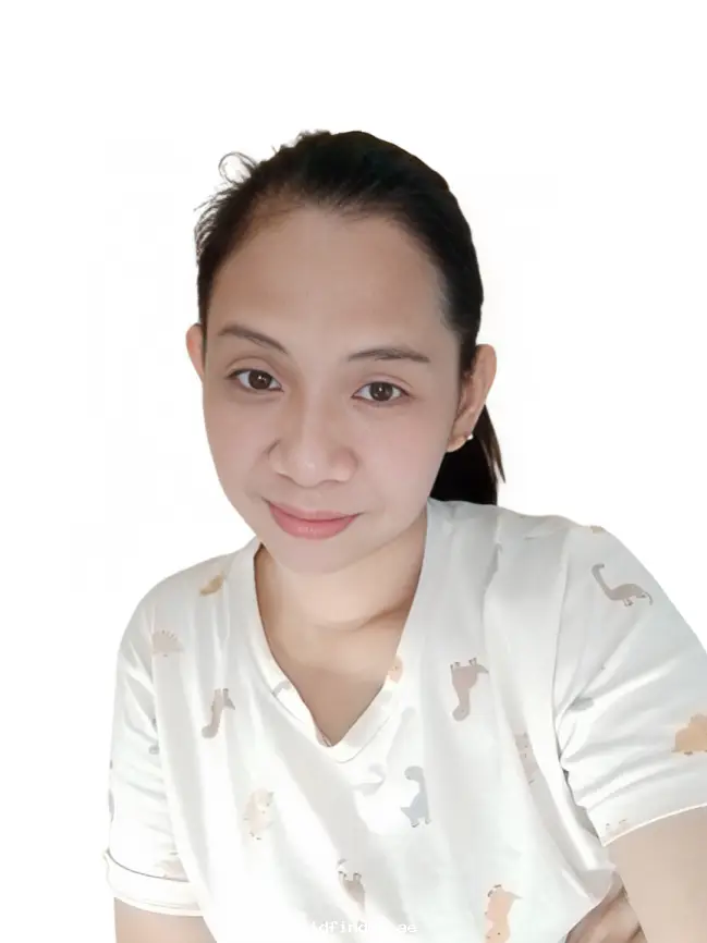 RIA L. | FILIPINO LIVE IN MAID AND NANNY | TO BE CANCELLED VISA | SHARJAH