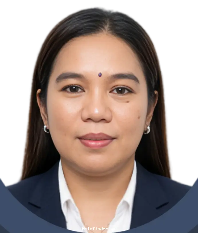 ELIZABETH C. | FILIPINO HOUSEMAID AND NANNY | OWN VISA | DUBAI